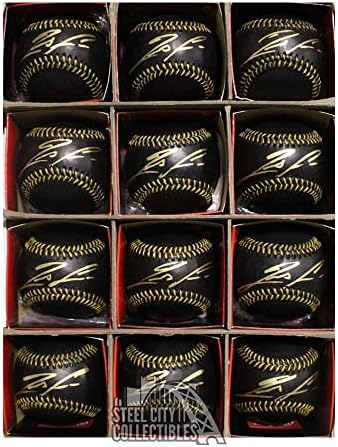 12 CT Lot Ronald Acuna Jr Autographing Black Službeni MLB bejzbol - JSA COA - AUTOGREMENA BASEBALLS